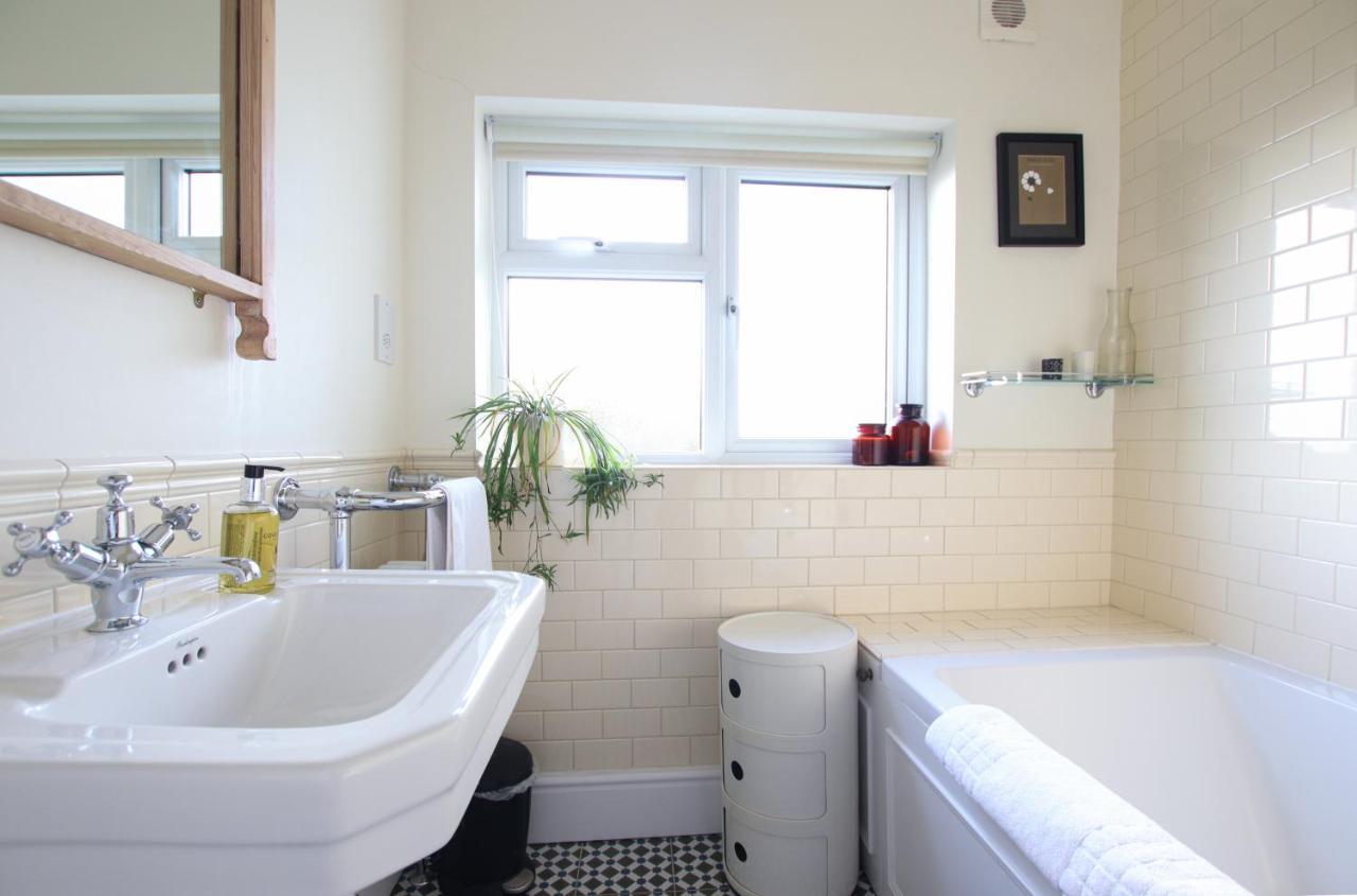 Tranquil 2 Bedroom Home in Totterdown Bristol Buitenkant foto